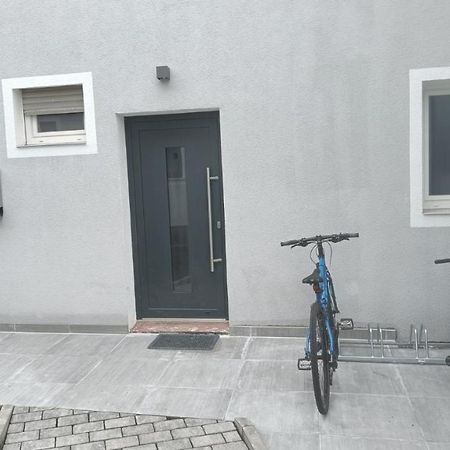 Apartments & Moeblierte Zimmer In Kahl Am Main, Kontaktloser Self Check-In, W-Lan, Schreibtisch, Duschbad, Kuechenzeile, Pkw-Plaetze 외부 사진